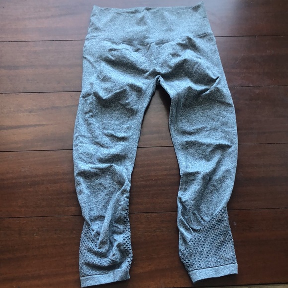 Old navy seamless leggings 7/8 - Picture 2 of 2